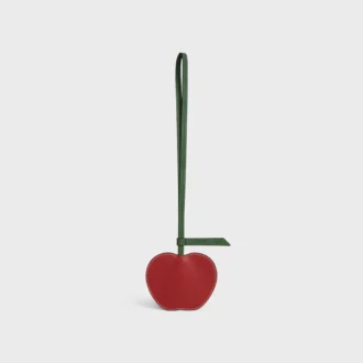 Apple-nyckelring i slätt lammskinn