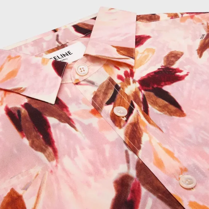 Avslappnad skjorta i crepe de chine Avslappnad skjorta i crepe de chine
