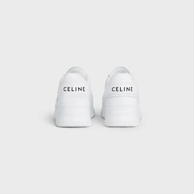 Blockiga sneakers med kilklack i kalvskinn Blockiga sneakers med kilklack i kalvskinn