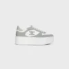 Blockklackad sneaker i kalvskinn och mocka Blockklackad sneaker i kalvskinn och mocka