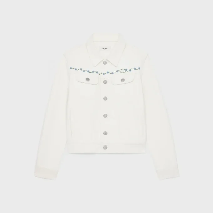 Broderad truckerjacka i råtvättad vit denim Broderad truckerjacka i råtvättad vit denim