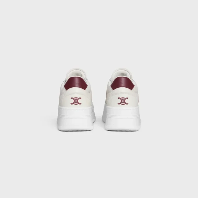 CELINE – Block-sneakers med Triomphe-mönster baktill och kilklack i kalvskinn CELINE – Block-sneakers med Triomphe-mönster baktill och kilklack i kalvskinn