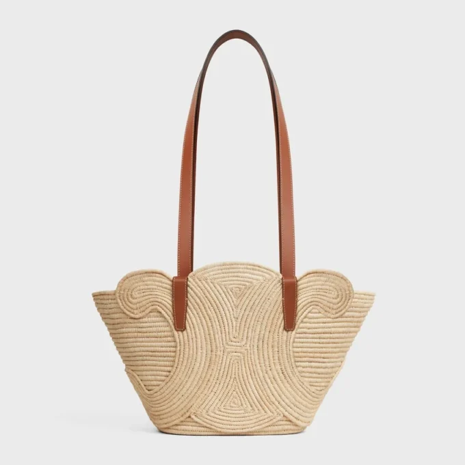 Celine Classic Panier Small Braided Triomphe i raffia och kalvskinn Celine Classic Panier Small Braided Triomphe i raffia och kalvskinn
