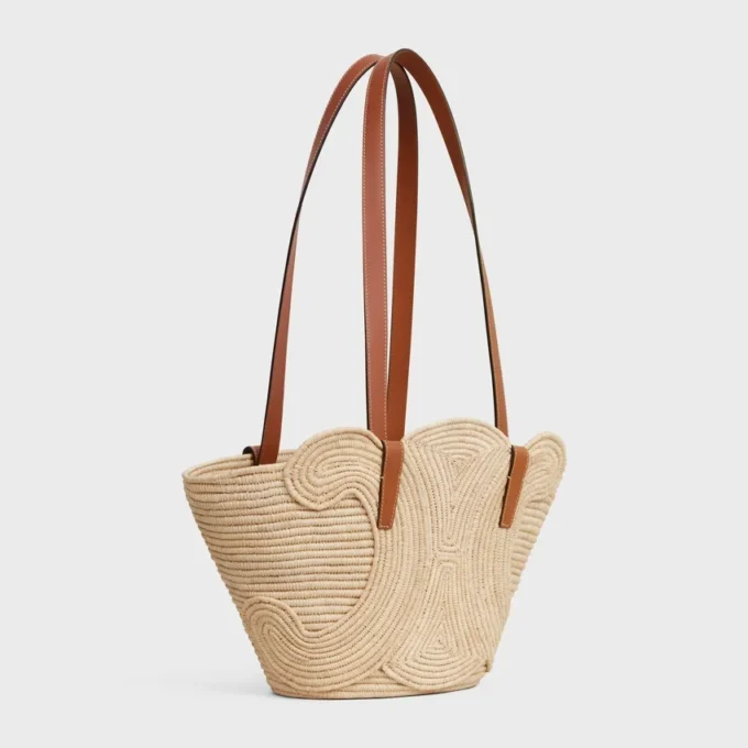 Celine Classic Panier Small Braided Triomphe i raffia och kalvskinn Celine Classic Panier Small Braided Triomphe i raffia och kalvskinn
