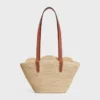 Celine Classic Panier Small Braided Triomphe i raffia och kalvskinn Celine Classic Panier Small Braided Triomphe i raffia och kalvskinn