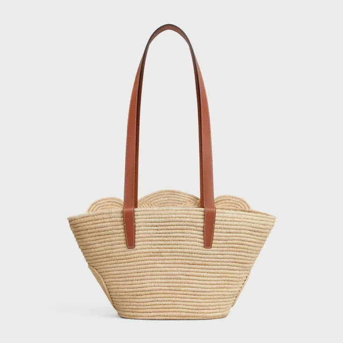 Celine Classic Panier Small Braided Triomphe i raffia och kalvskinn Celine Classic Panier Small Braided Triomphe i raffia och kalvskinn
