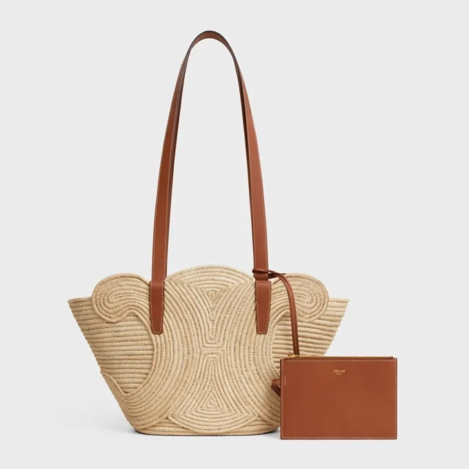 Celine Classic Panier Small Braided Triomphe i raffia och kalvskinn Celine Classic Panier Small Braided Triomphe i raffia och kalvskinn