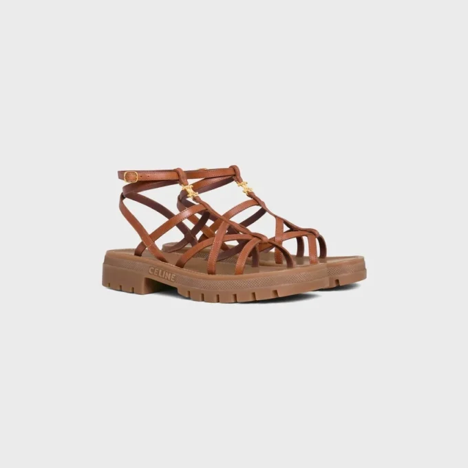 CELINE – Clea Triomphe remsandaler i kalvskinn – vegetabiliskt garvat CELINE – Clea Triomphe remsandaler i kalvskinn – vegetabiliskt garvat