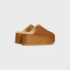 CELINE Dana – Mule med kilklack i mocka av kalvskinn CELINE Dana – Mule med kilklack i mocka av kalvskinn