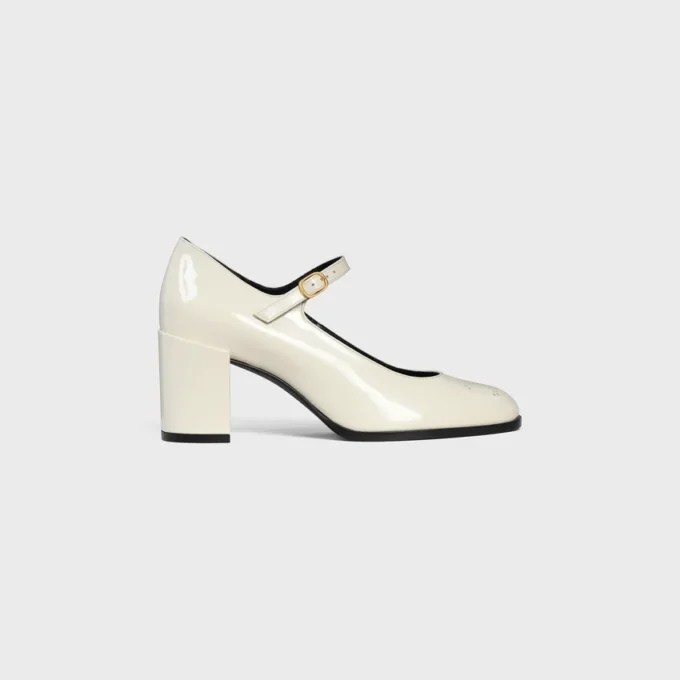 CELINE Lily Perforated Triomphe Babies i lackat kalvskinn CELINE Lily Perforated Triomphe Babies i lackat kalvskinn