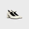CELINE Lily Perforated Triomphe Babies i lackat kalvskinn CELINE Lily Perforated Triomphe Babies i lackat kalvskinn