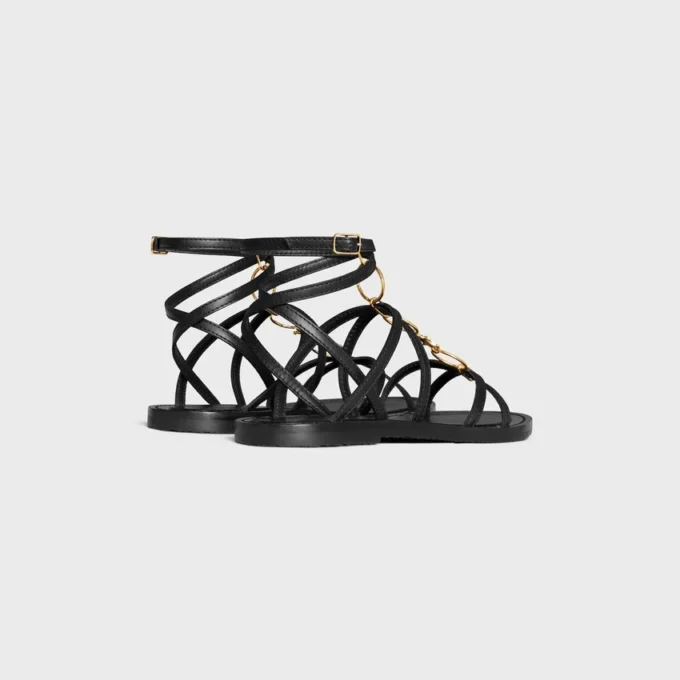 CELINE Lympia sandal med remmar och smycken i kalvskinn CELINE Lympia sandal med remmar och smycken i kalvskinn