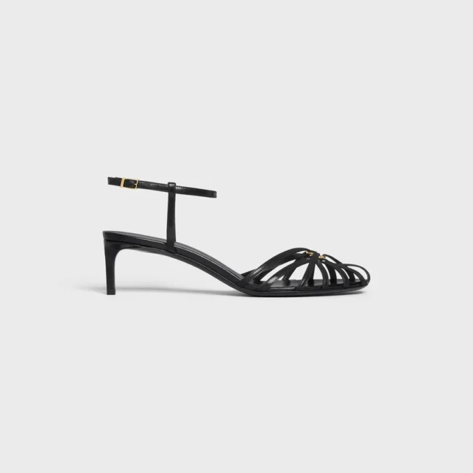 CELINE Triomphe-sandal i lammskinn CELINE Triomphe-sandal i lammskinn