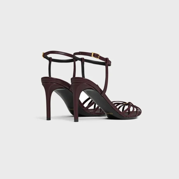 CELINE Triomphe-sandal i lammskinn CELINE Triomphe-sandal i lammskinn