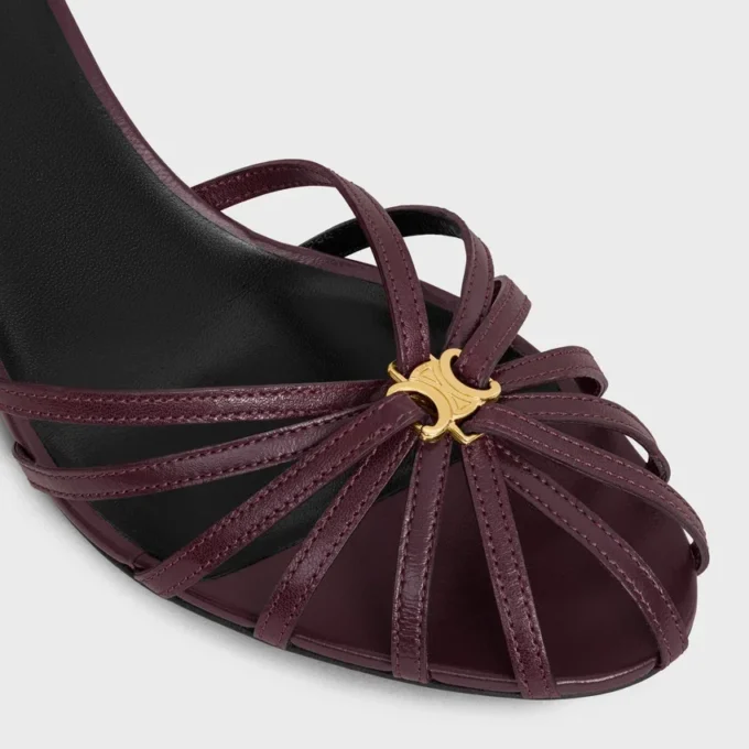 CELINE Triomphe-sandal i lammskinn