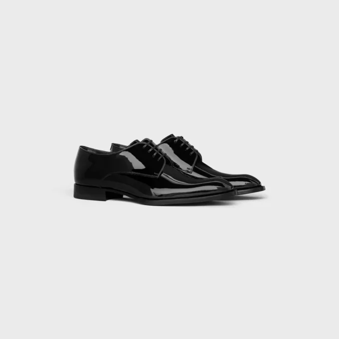 CELINE Tuxedo Derby i lackat kalvskinn