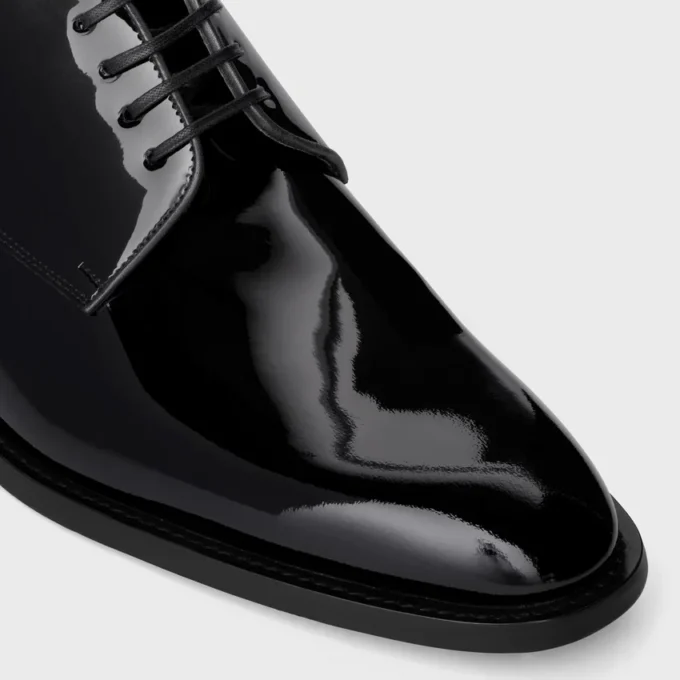 CELINE Tuxedo Derby i lackat kalvskinn