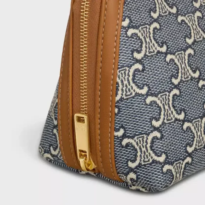Clutch med kedja i Jacquard Triomphe All Over
