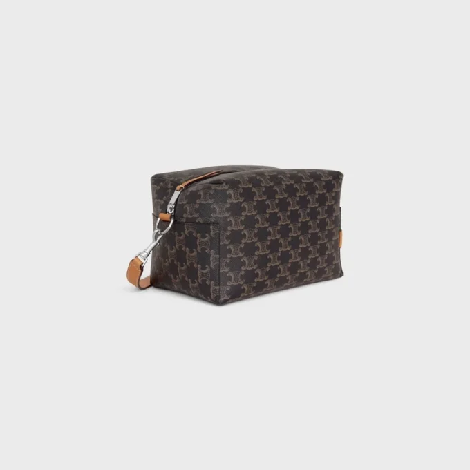 Crossbody-väska Take Away i Triomphe Canvas och kalvskinn Crossbody-väska Take Away i Triomphe Canvas och kalvskinn