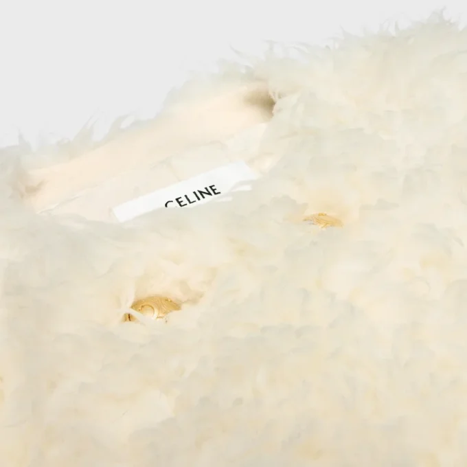 Kappa i fluffig ull