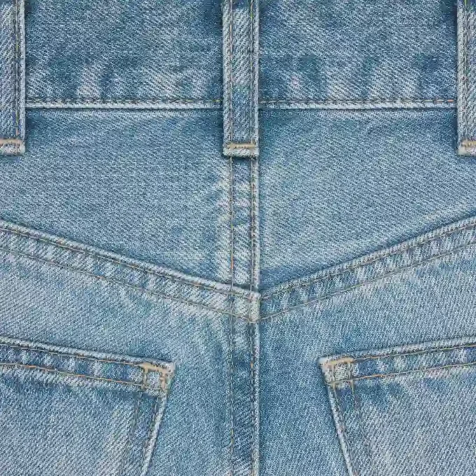 Kitty-jeans i Pismo Wash-denim Kitty-jeans i Pismo Wash-denim
