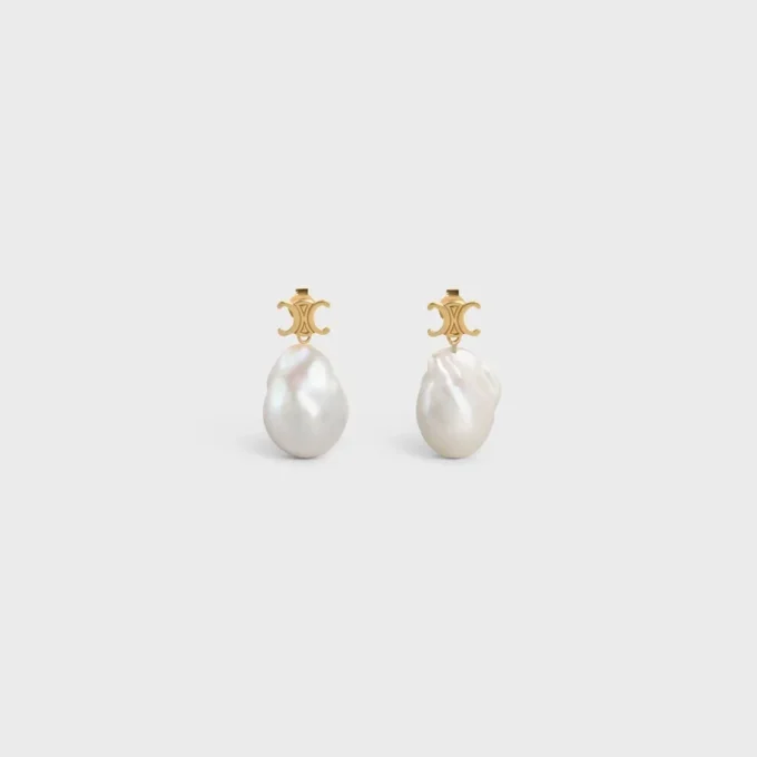 Les Perles CELINE Baroque Örhängen i mässing med guldfinish och odlade pärlor Les Perles CELINE Baroque Örhängen i mässing med guldfinish och odlade pärlor