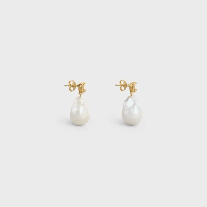 Les Perles CELINE Baroque Örhängen i mässing med guldfinish och odlade pärlor Les Perles CELINE Baroque Örhängen i mässing med guldfinish och odlade pärlor