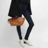 Liten luggage i mjukt, glansigt lammskinn
