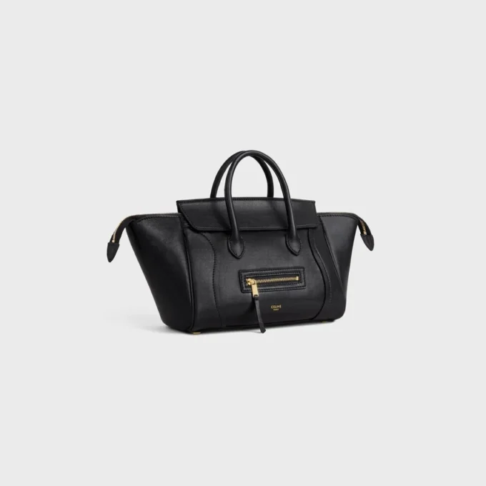 Liten luggage i mjukt, glansigt lammskinn Liten luggage i mjukt, glansigt lammskinn