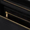 Liten luggage i mjukt, glansigt lammskinn Liten luggage i mjukt, glansigt lammskinn