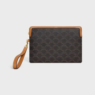 Liten påse med rem Cuir Triomphe i Triomphe Canvas och kalvskinn