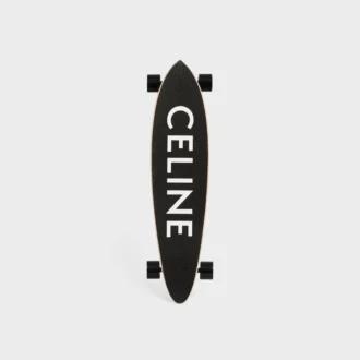 Longboard med CELINE-logotyp