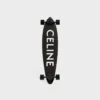 Longboard med CELINE-logotyp
