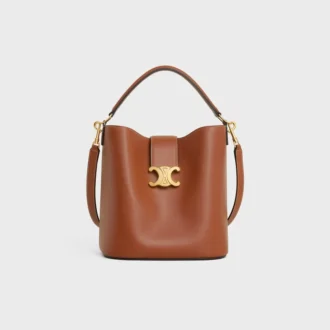 Medium Bucket Louise i slätt kalvskinn