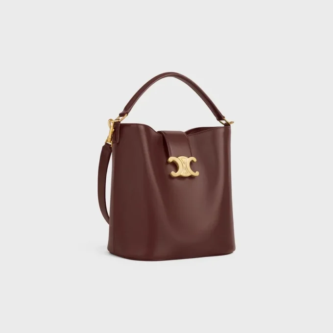 Medium Bucket Louise i slätt kalvskinn