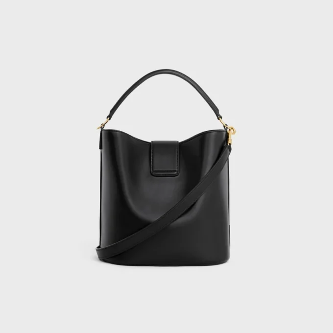 Medium Bucket Louise i slätt kalvskinn