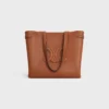 Medium Cabas AnaïS Cuir Triomphe i kornat kalvskinn Medium Cabas AnaïS Cuir Triomphe i kornat kalvskinn