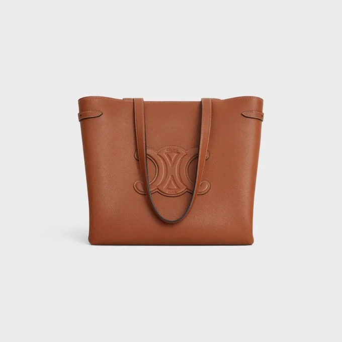 Medium Cabas AnaïS Cuir Triomphe i kornat kalvskinn Medium Cabas AnaïS Cuir Triomphe i kornat kalvskinn