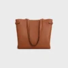 Medium Cabas AnaïS Cuir Triomphe i kornat kalvskinn Medium Cabas AnaïS Cuir Triomphe i kornat kalvskinn