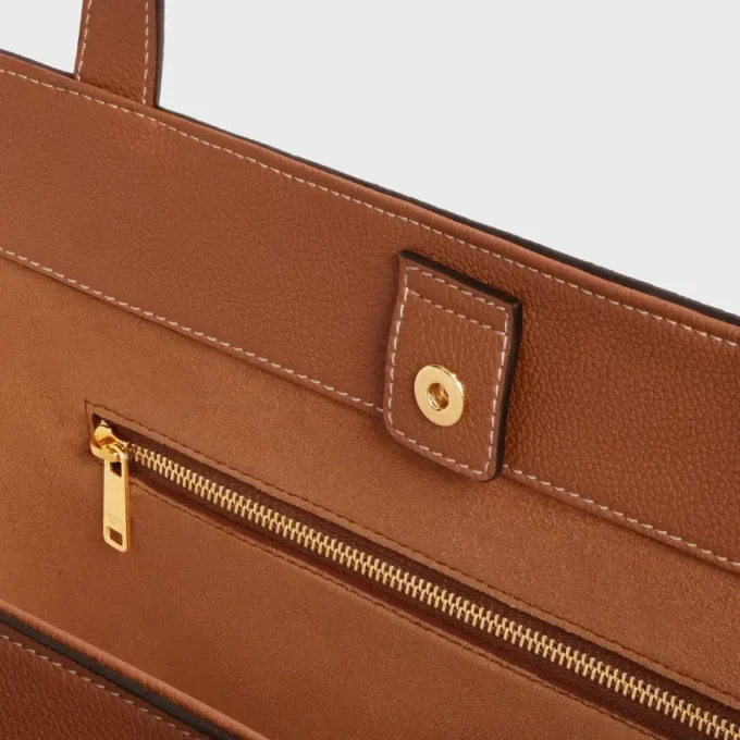 Medium Cabas AnaïS Cuir Triomphe i kornat kalvskinn Medium Cabas AnaïS Cuir Triomphe i kornat kalvskinn