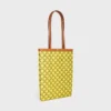 Medium Flat Shopper i Triomphe Canvas Medium Flat Shopper i Triomphe Canvas