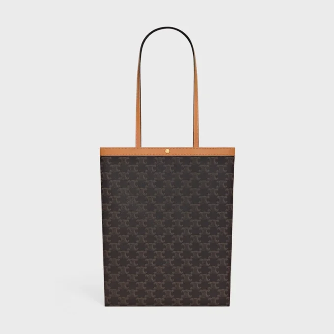 Medium Flat Shopper i Triomphe Canvas Medium Flat Shopper i Triomphe Canvas
