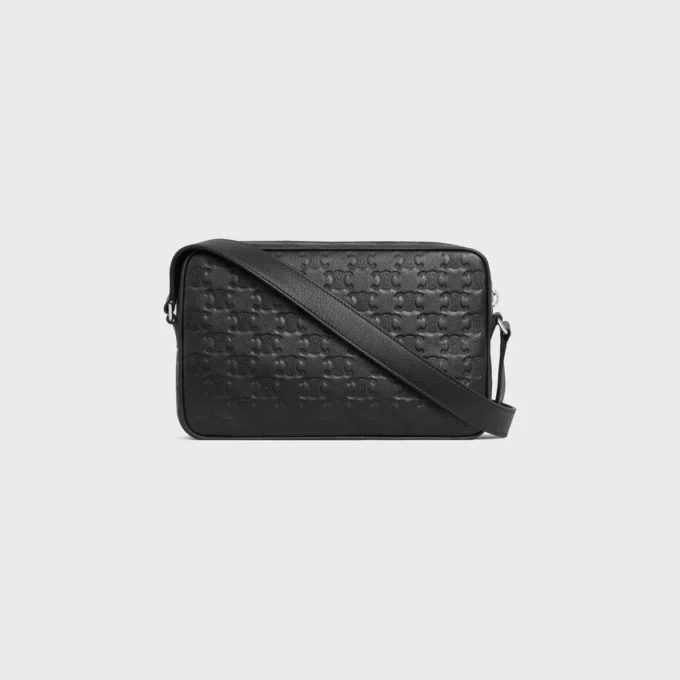 Medium messenger-väska i kalvskinn med Triomphe-prägling