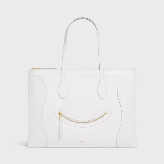 Platt luggage i glansigt kalvskinn Platt luggage i glansigt kalvskinn