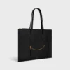 Platt luggage i glansigt kalvskinn Platt luggage i glansigt kalvskinn