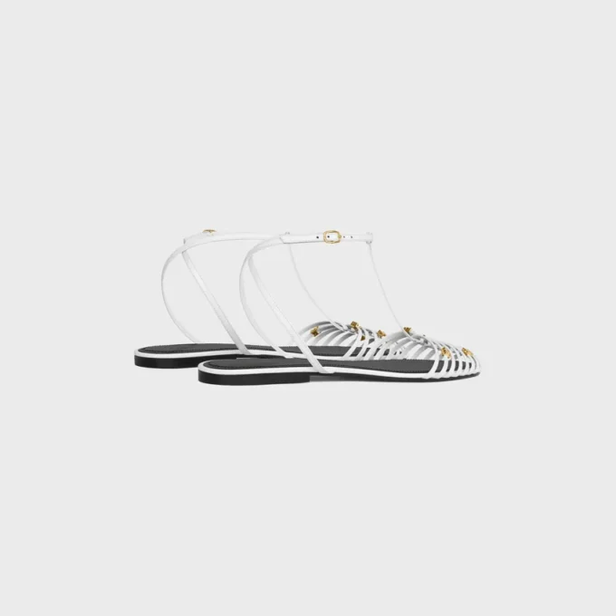 Platta sandaler med burdesign i getskinn Platta sandaler med burdesign i getskinn