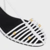 Platta sandaler med burdesign i getskinn Platta sandaler med burdesign i getskinn