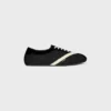 Platta sneakers i grosgrain, sammet, getskinn och lammskinn Platta sneakers i grosgrain, sammet, getskinn och lammskinn
