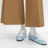 Platta sneakers i grosgrain, sammet, getskinn och lammskinn Platta sneakers i grosgrain, sammet, getskinn och lammskinn