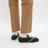 Platta sneakers i grosgrain, sammet, getskinn och lammskinn Platta sneakers i grosgrain, sammet, getskinn och lammskinn